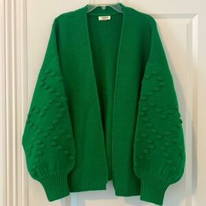 NWOT Umgee Open Cardigan Sweater with Textured Heart Sleeves, Kelly Green, L